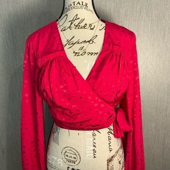 NWOT Elegant Pink Wrap Blouse Size Small - Picture 16 of 16